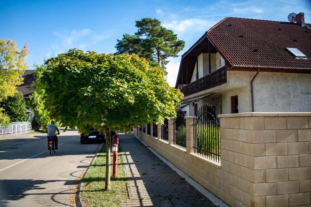 Zsolnay Apartman Siófok Exterior foto